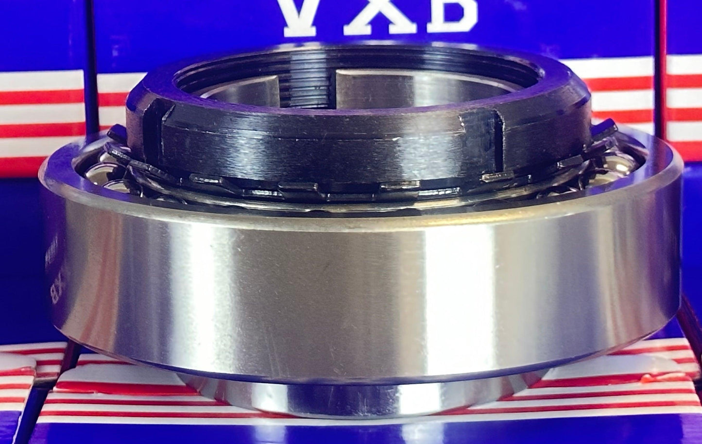 2215K+H Self Aligning Ball Bearing with Adapter Sleeve 65x130x31mm