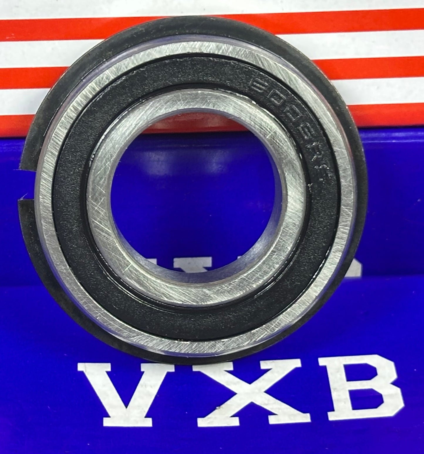 ตลับลูกปืนปิดผนึก 6005-2RSNR ขนาด 25x47x12 พร้อมแหวนสแน็ป