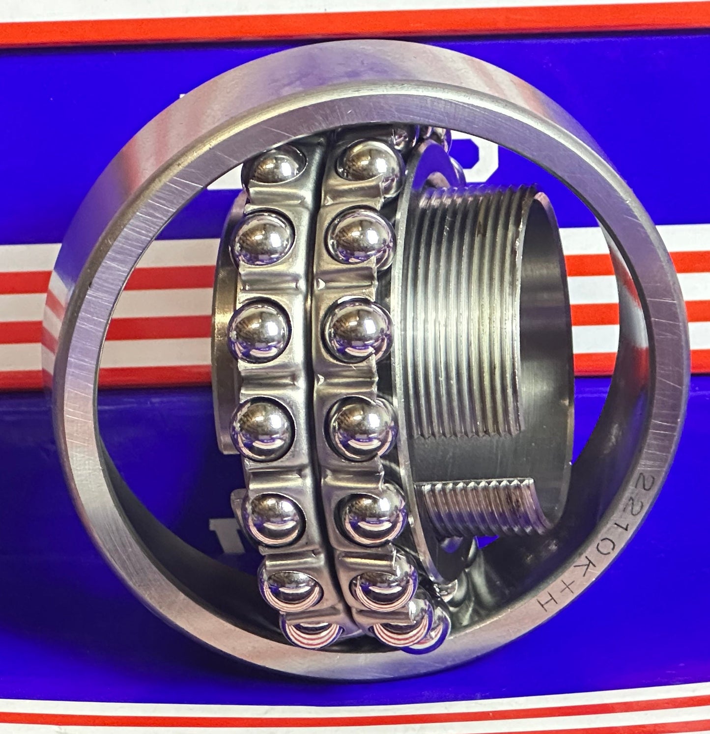 2210K+H Self Aligning Ball Bearing with Adapter Sleeve 45x90x23mm