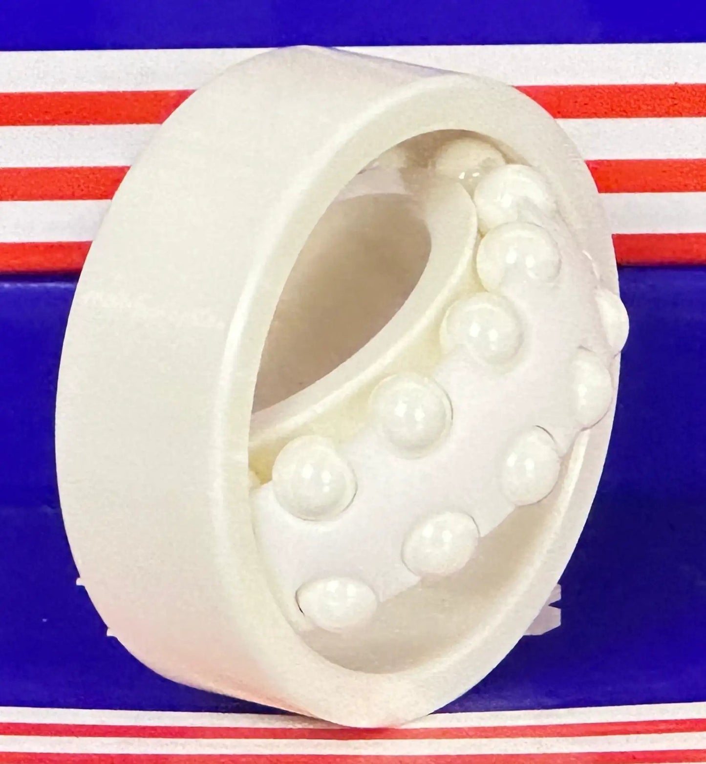 Top Grade 2206 Full Ceramic Self Aligning Ball Bearing With PTFE Cage For Heavy Duty Use, Features A Spherical Outer Raceway And Handles Shaft Misalignment Perfectly For High Speed Applications