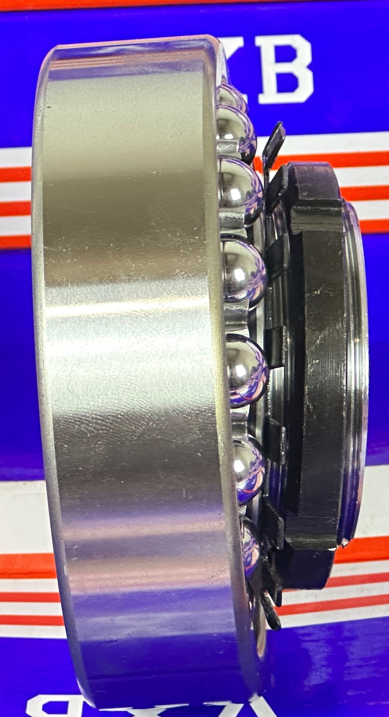 2213K+H Self Aligning Ball Bearing with Adapter Sleeve 60x120x31mm