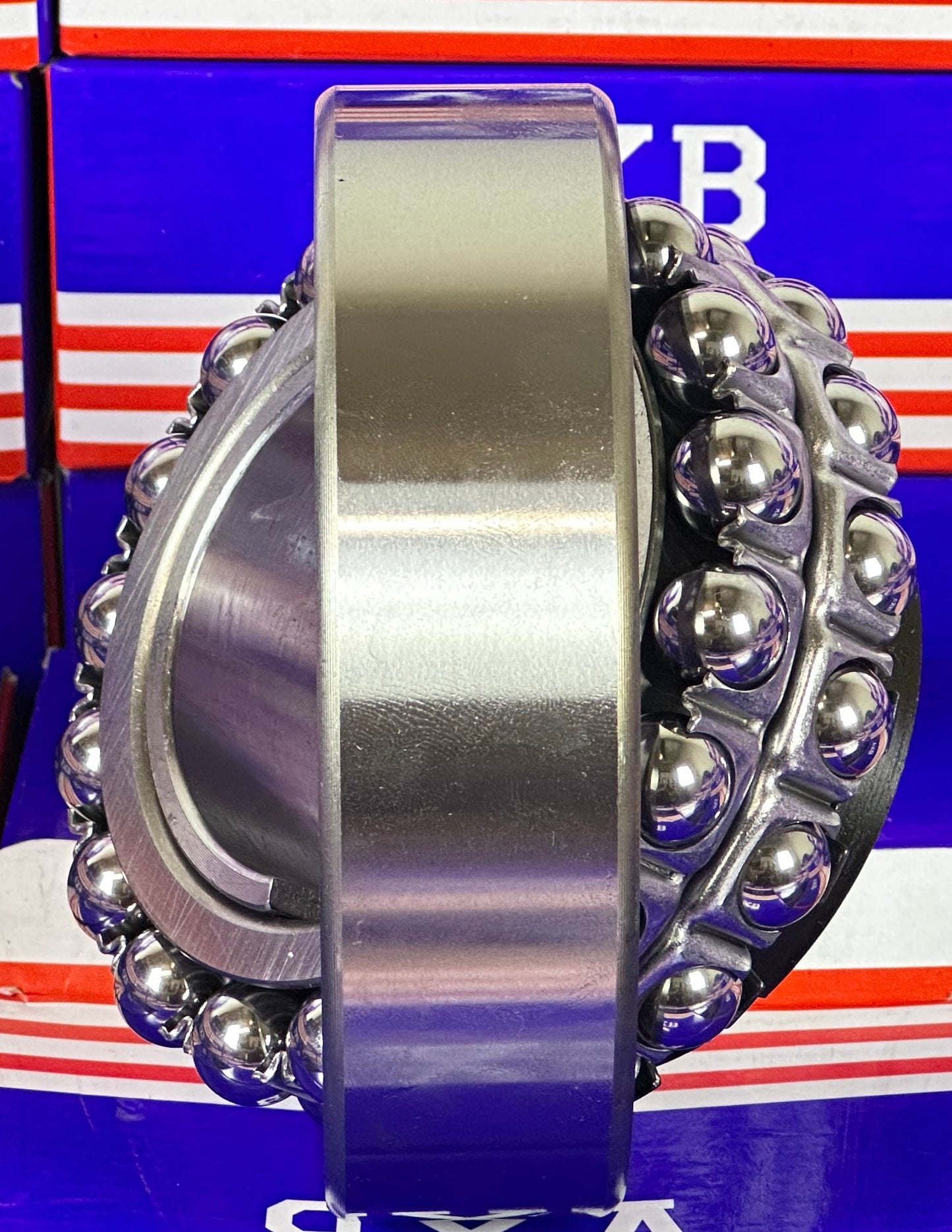 2213K+H Self Aligning Ball Bearing with Adapter Sleeve 60x120x31mm