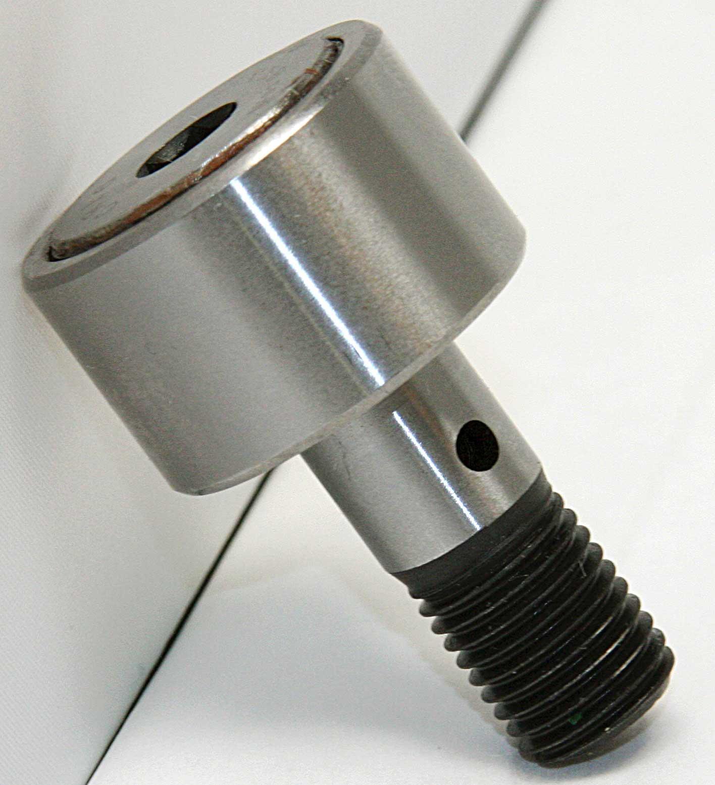 CF12UUR Cam Follower Needle Roller Bearing 12x30x40mm