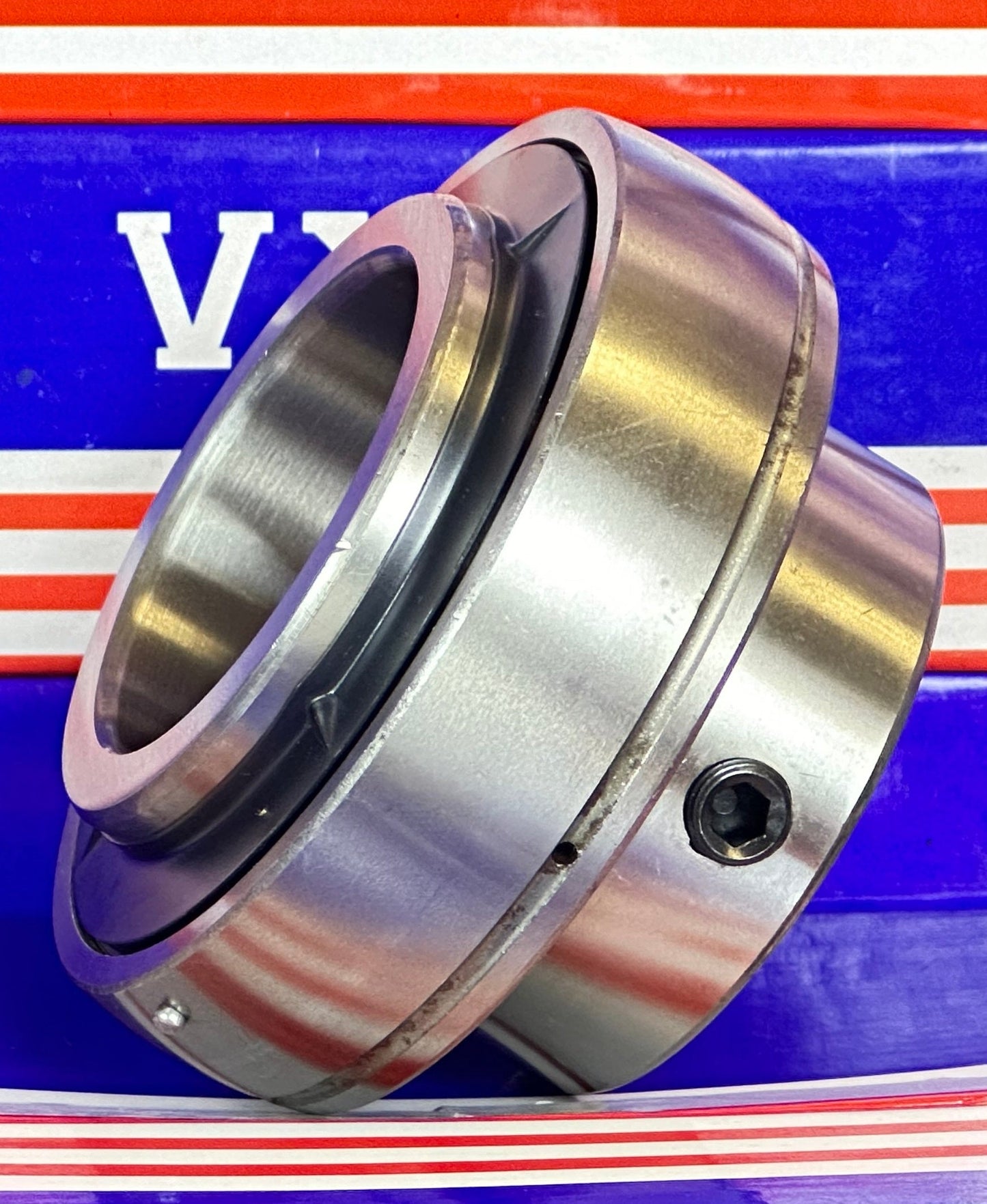 UC210-30 محمل إدخال 1 7/8" مركب