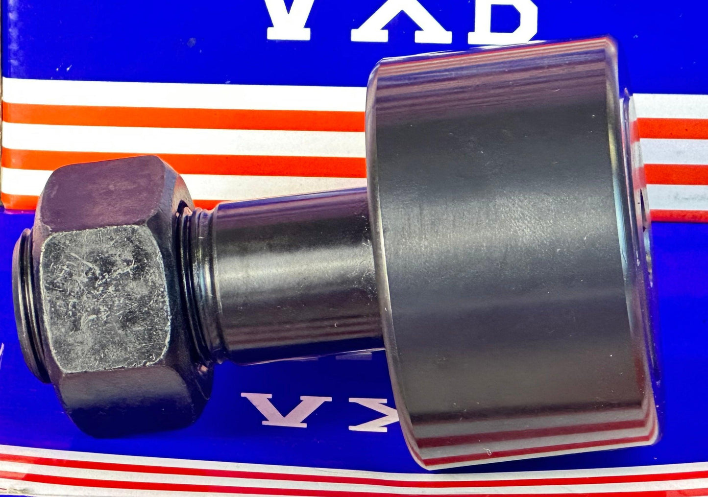 CF2-1/2SB Cam Follower - an extremely fine Needle Roller Bearing 2-1/2" x 1-1/2" x 1"inch