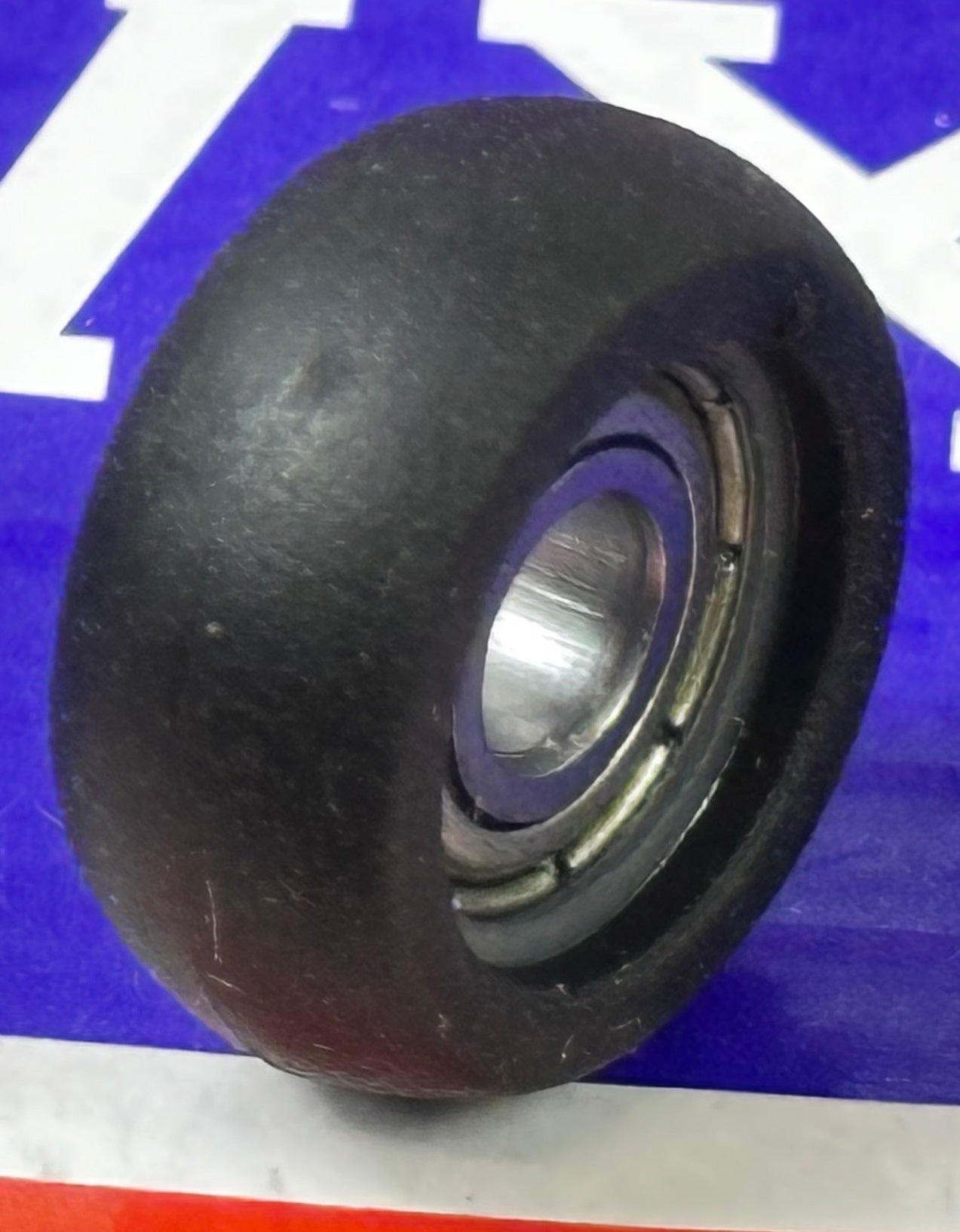 Roulement à alésage 5mm - Pneumatique plastique 18,5mm 5x18,5x8mm