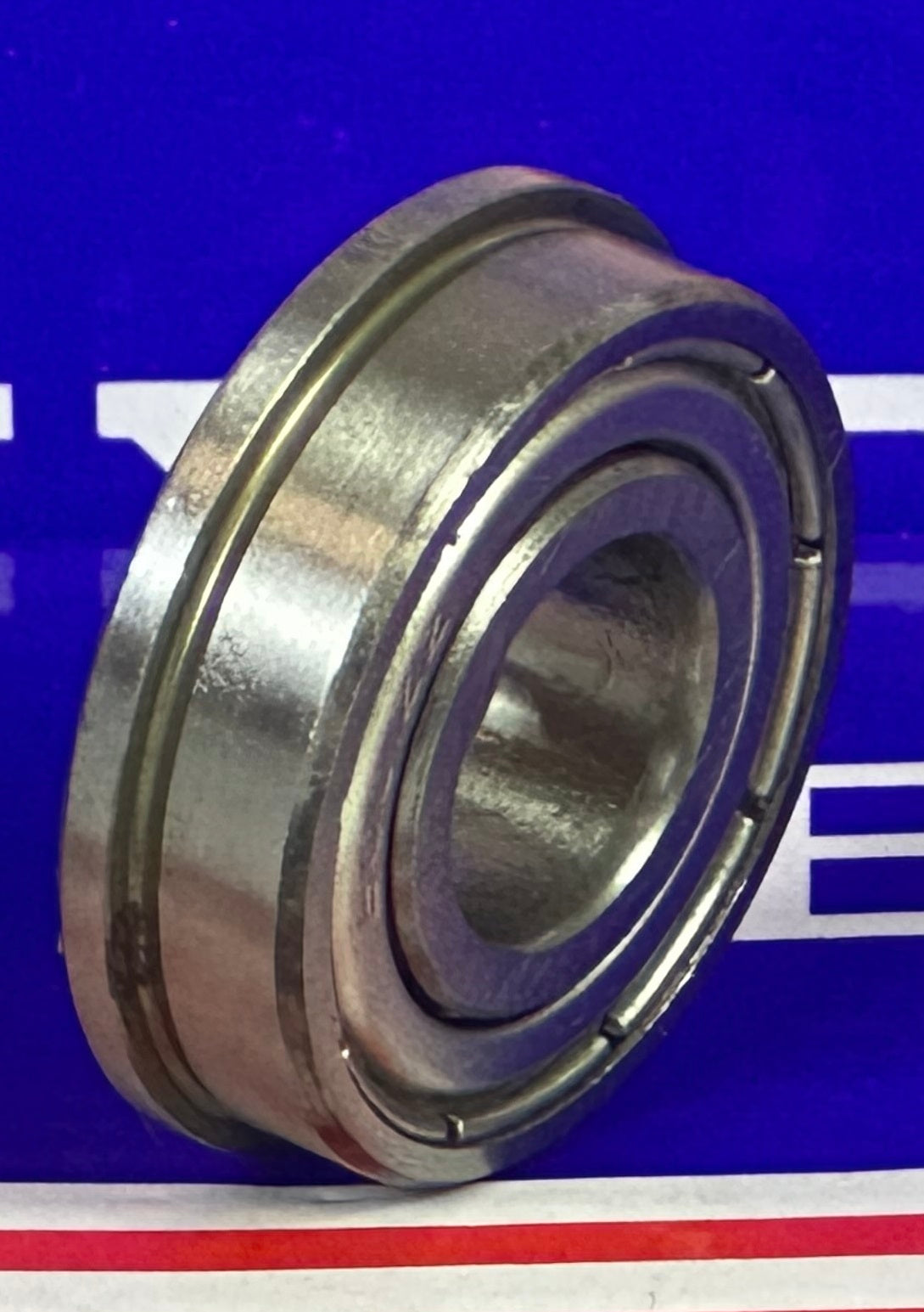 F6001ZZ Flanged Shielded Ball Bearing 12x28x8mm
