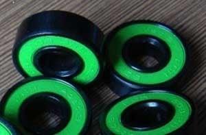 8-Pack Skateboard Black Bearings - Bronze Cage & green Seals 8x22x7mm